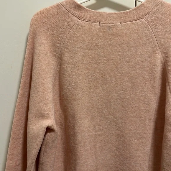 Uniqlo Souffle Yarn Long Sleeve Cardigan in Size S - Picture 11 of 16